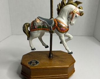 vintage Lutter Collection Horse Carousel Workinf boîte à musique