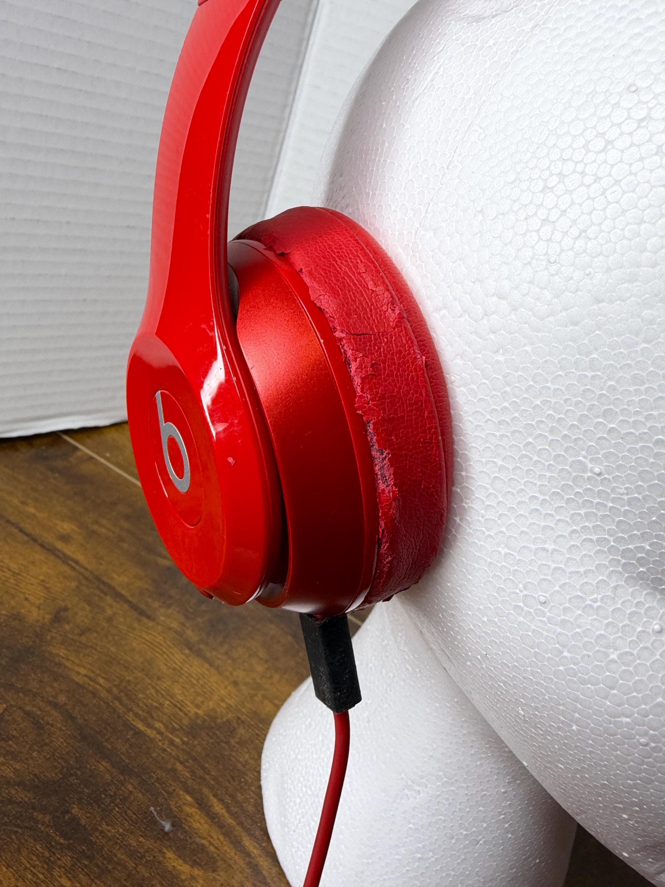 Beats by Dr. Dre Solo2 ワイヤレスオンイヤーヘッドホン（レッド