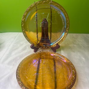 vintage Indiana iriserend carnavalsglas Amerikaanse bicentennial Independence Hall en Liberty Bell-borden ~ Set van 2