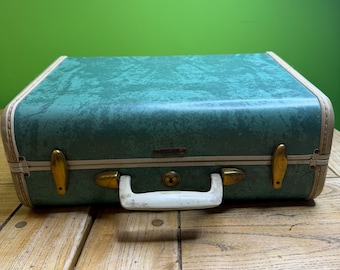 3 Piece 1960s-70 Avocado Green Silhouette Samsonite Luggage/train