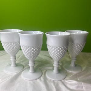 Copas vintage Westmoreland de vidrio con forma de diamante y clavos ~ Juego de 4