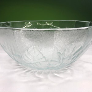 Vintage Pasori Indonesia Embossed Heavy  Glass Salad Bowl with Textured exterior and beautifully inlayed flower and leaf
