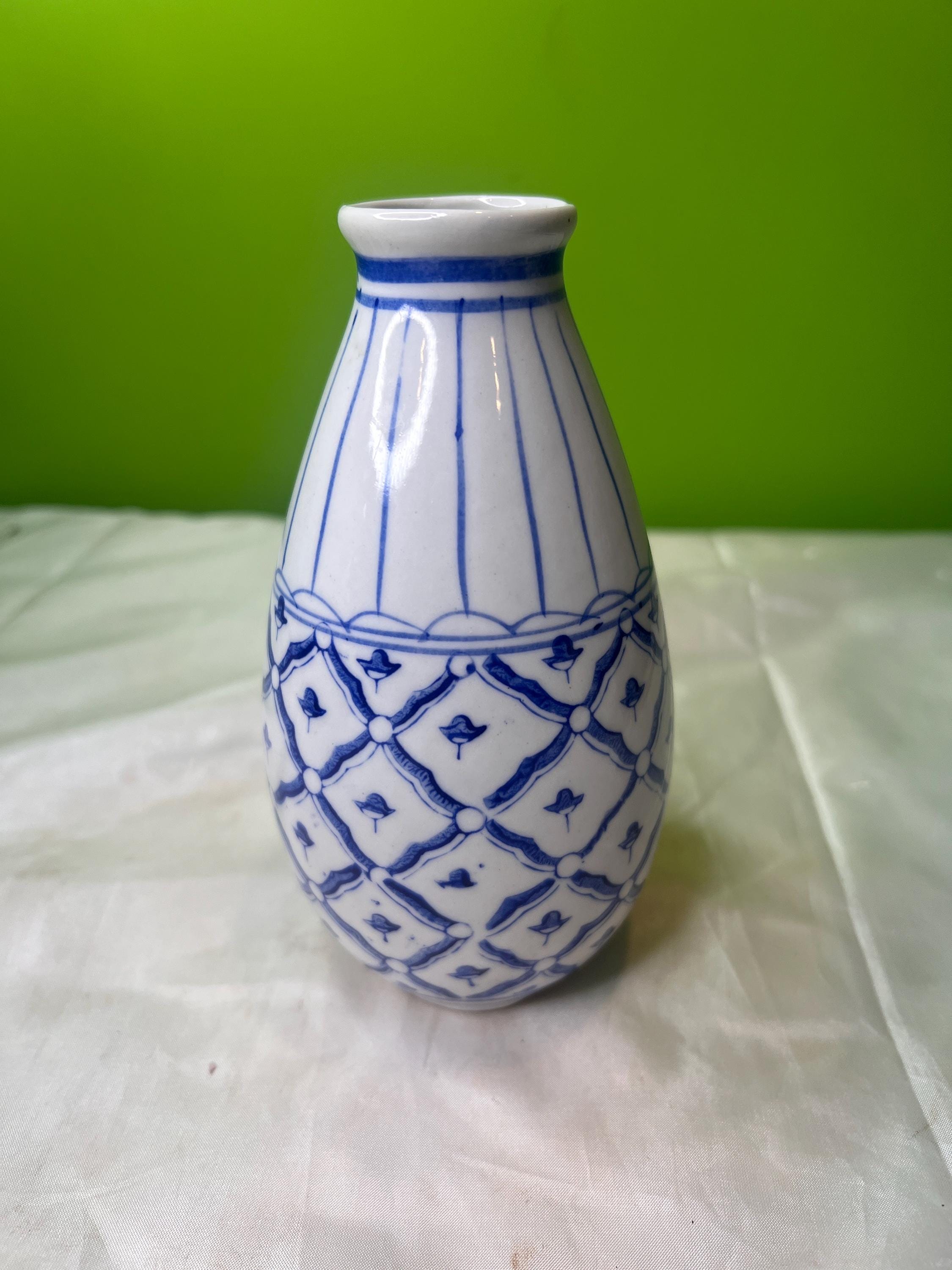 陶磁器 花瓶 白と青の絵柄 Amazon.co.jp: 青と白の花瓶、青の花瓶