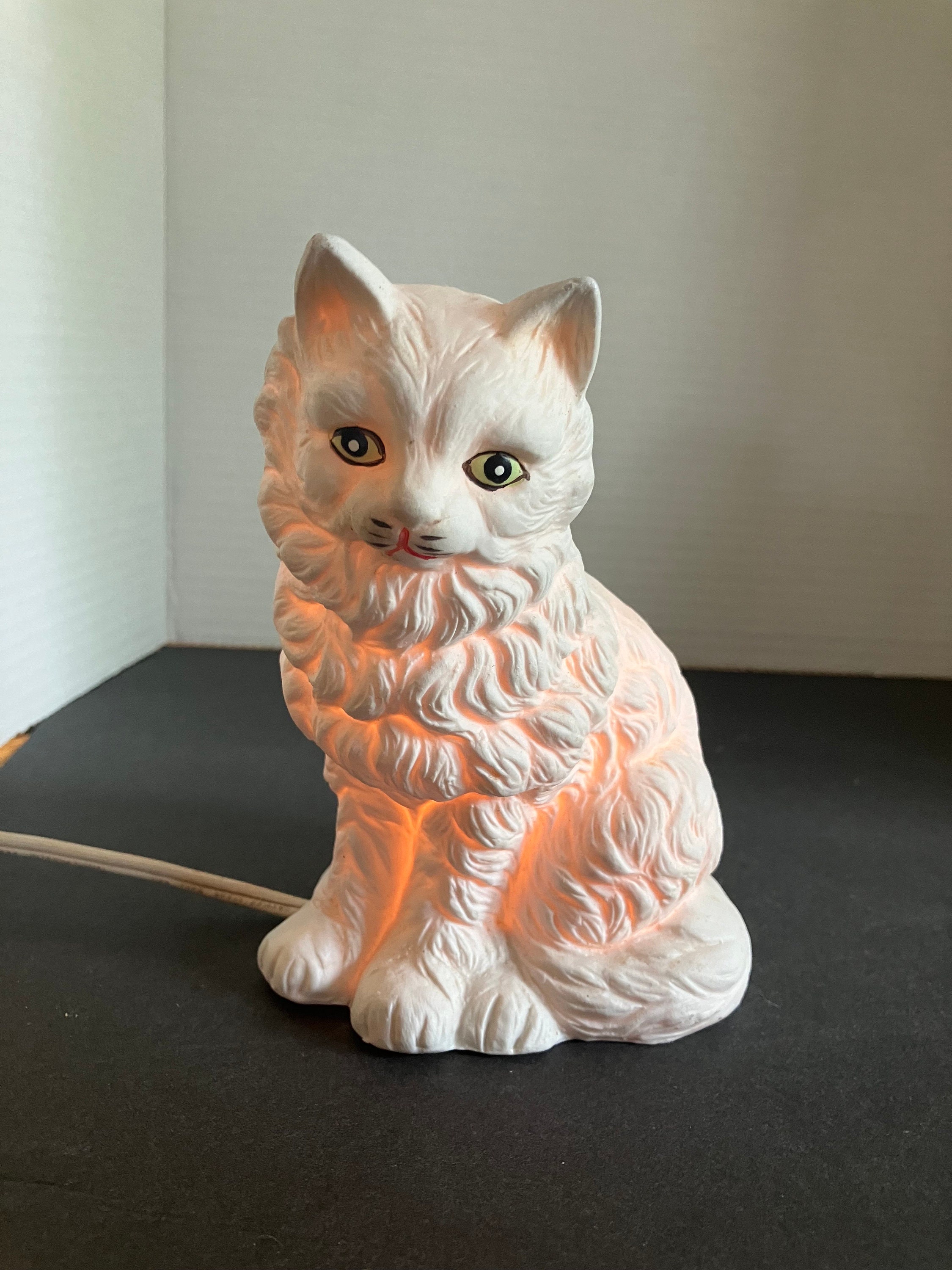 Lampada Da Tavolo A Forma Di Gatto In Resina Colorata, Stile Vintage - Decorazione Per Casa, Regalo Per Amanti Dei Gatti (20,3 Cm)