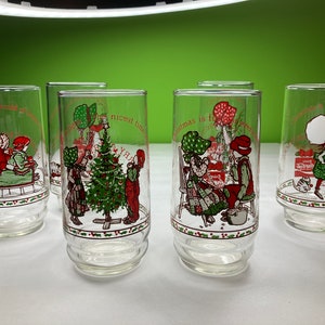 Vintage Holly Hobbie Coca Cola Christmas glass Tumbler collection set of 6 Amazing