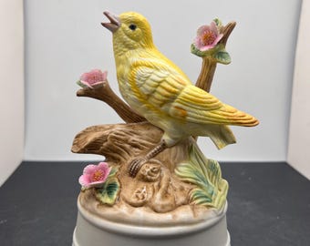 Vintage Milano Porcelain Sculpture Eda Mann Yellow Canary Bird