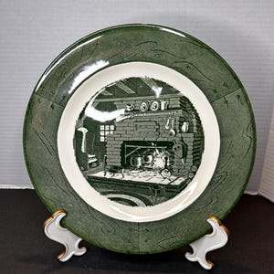 Vintage Royal Colonial Homestead 1950s Green Cabin Scene Medium 10&quot; Salad Plate