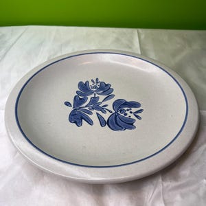 Vintage Pfaltzgraff Large Ceramic Dinner Plate in the Yorktowne Pattern