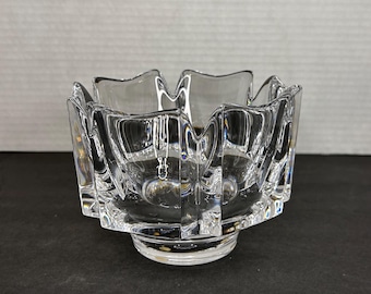 Orrefors Sweden Lars Hellsten Medium Sized 6 Panel Corona Lead