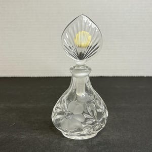 Vintage Princess House Frosted Etched Glass Flower Perfume Bottle