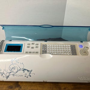 Cricut Expression Electronic Cutting Machine