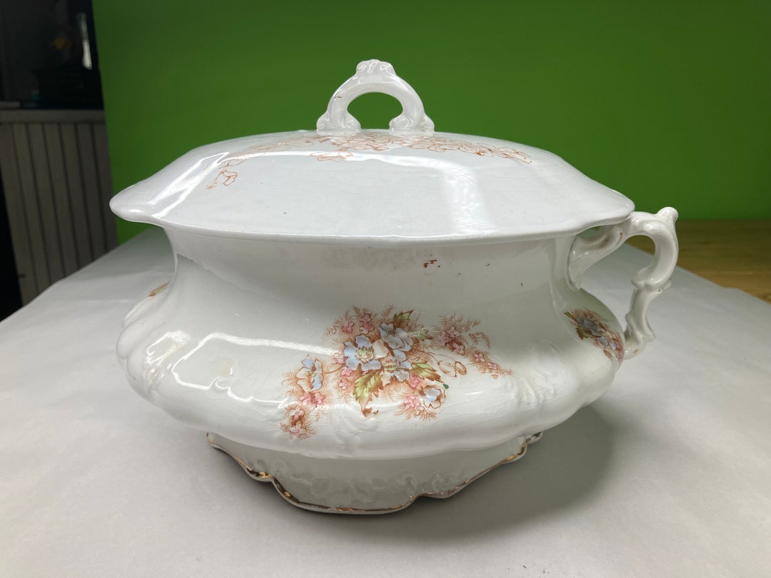 Vintage Porcelain Tureen From East Liverpool Pottery Co Design