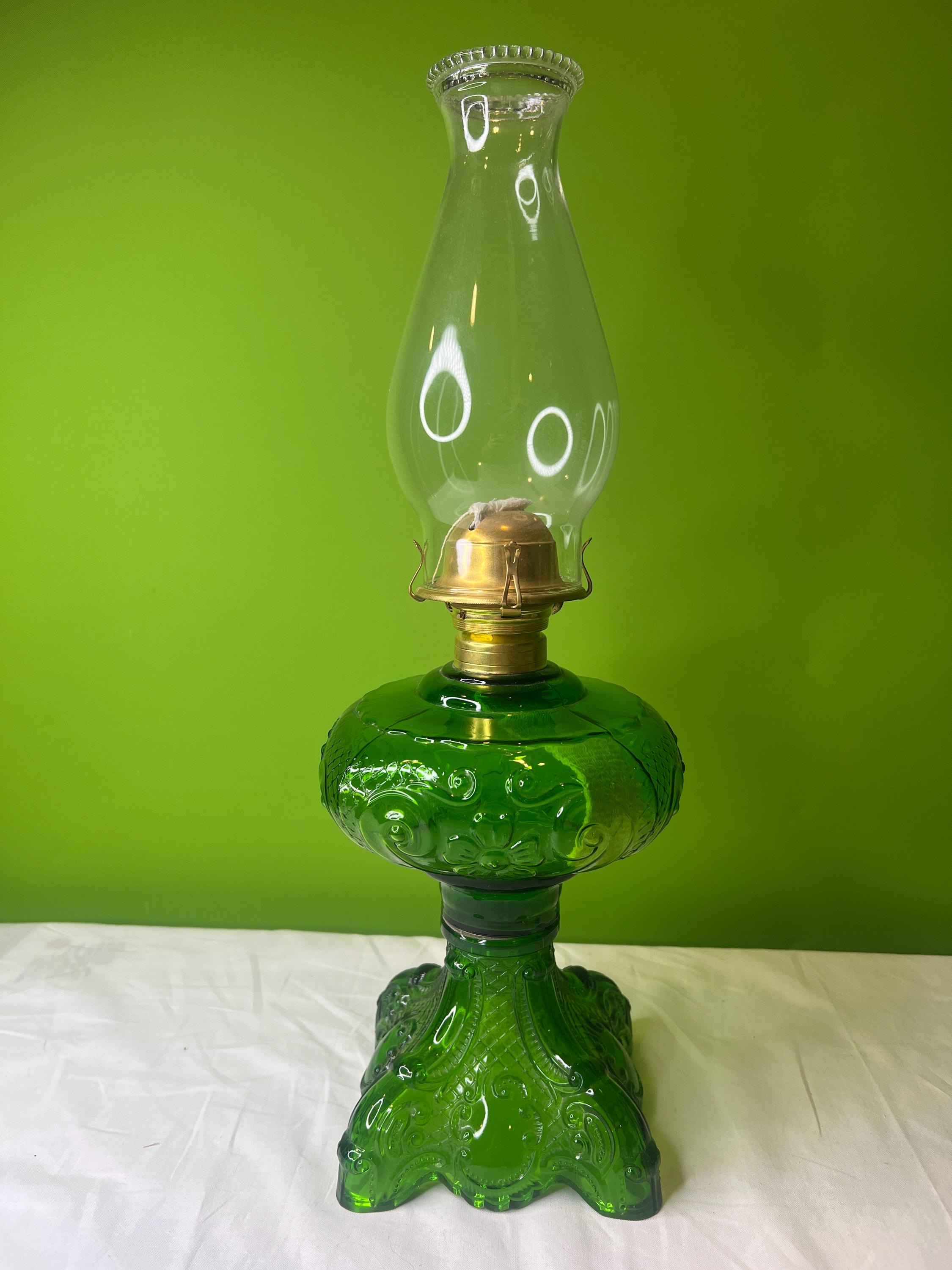 ランプ　アンティーク　ガラス　オイルランプ　？　ガラスシェード　？ オイルランプ ガラス （ ランプ ガラスランプ テーブルランプ 照明