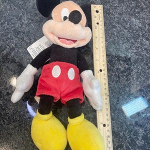Klassisk 25 cm Musse Pigg-plysch från Disney Parks bild 7