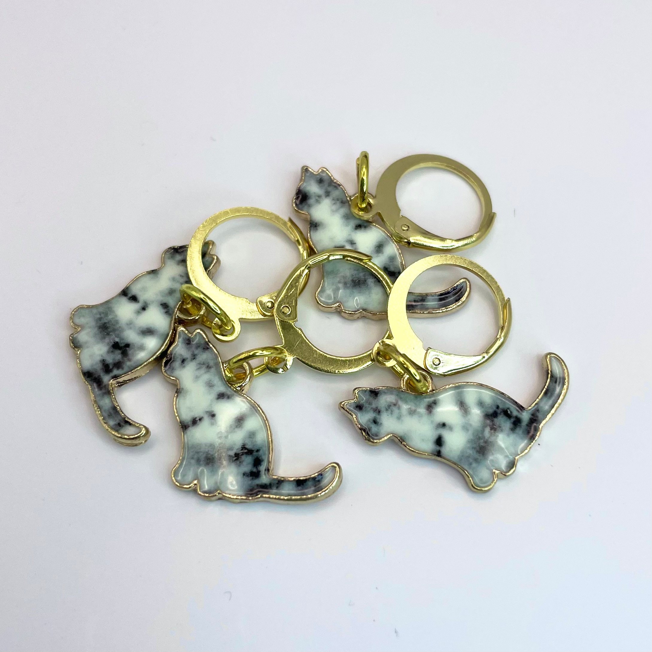 Sitting Black Gray and White Calico Cat Charm Gold Tone Lever Back ...