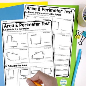 Op de afbeelding: Een zwart-witte, afdrukbare werkblaad met de titel "Oppervlakte- en omtrektest". De werkblaad bevat verschillende geometrische vormen met verschillende afmetingen en vraagt ​​leerlingen om de oppervlakte en omtrek van elke vorm te berekenen. Deze werkblaad is geschikt voor basisschoolleerlingen die geometrie leren.