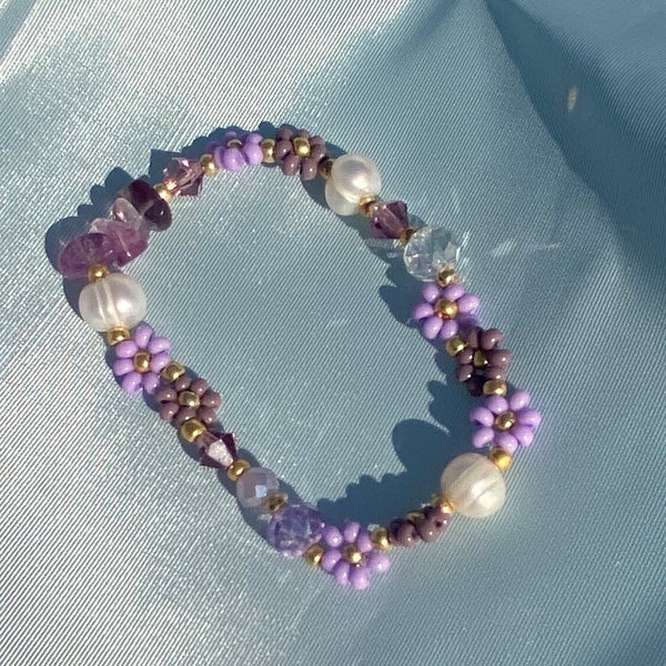 Lilac - handmade purple stretchy flower bracelet with freshwater pearls and fluorite | fairycore Cottagecore aesthetic princesscore |