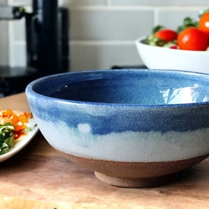 Handmade pottery serving bowl- Blue ceramic bowl - Large salad bowl - Fruit bowl - Unique display bowl - Large ramen bowl