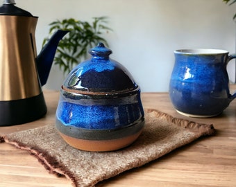 Hand-made pottery sugar bowl - Ceramic lidded container - small condiment Bowl - pottery lidded tea Jar- Storage pot