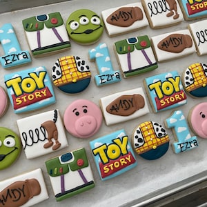 Toy Story Birthday Cookies, mini cookies, toy story birthday, to infinity and beyond, buzz cookies, woody cookies,