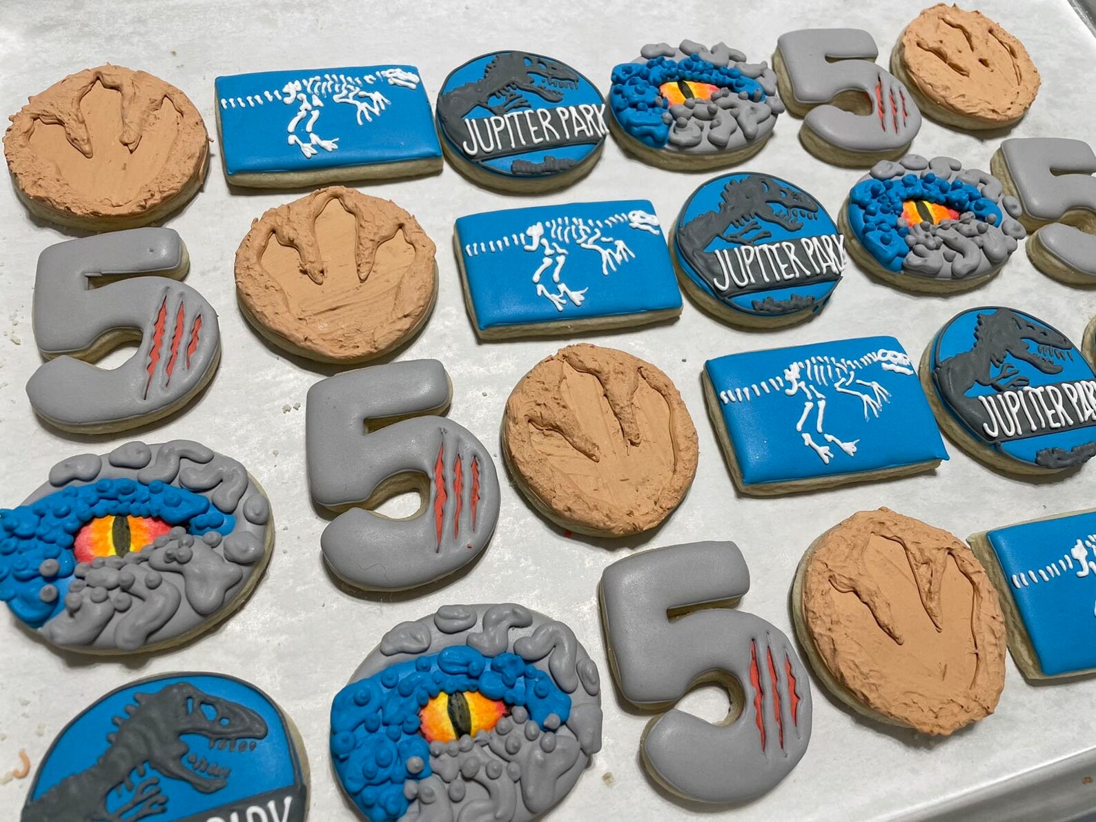 Jurassic Park Birthday Cookies, Jurassic Park Cookies, Jurassic