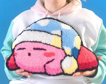 Small tufted wall decoration of Kirby - Handmade, fan made