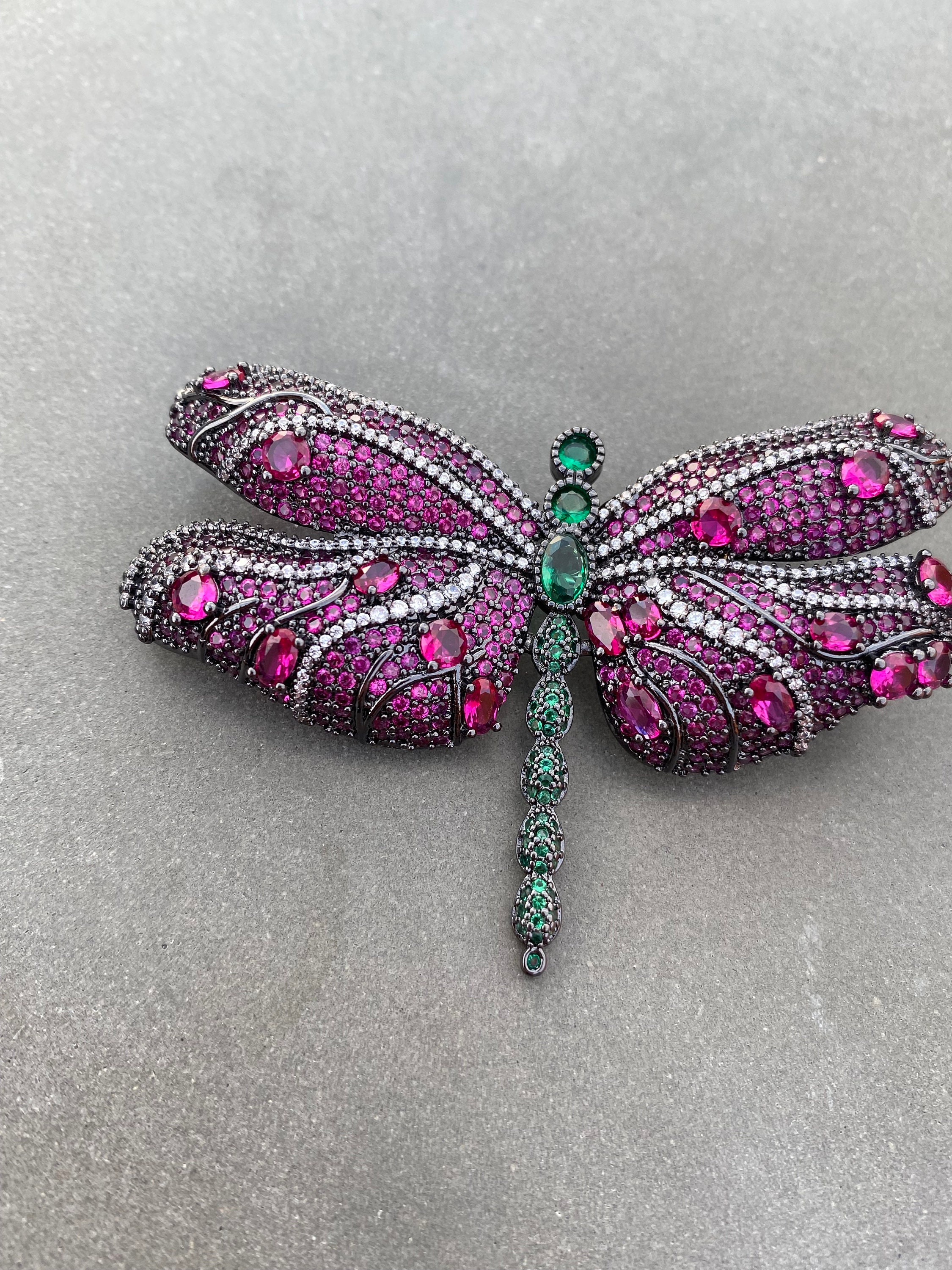 美品 TASAKI ブローチ トンボ 2個セット パール幅5.0mm SV 緑紫 TASAKI