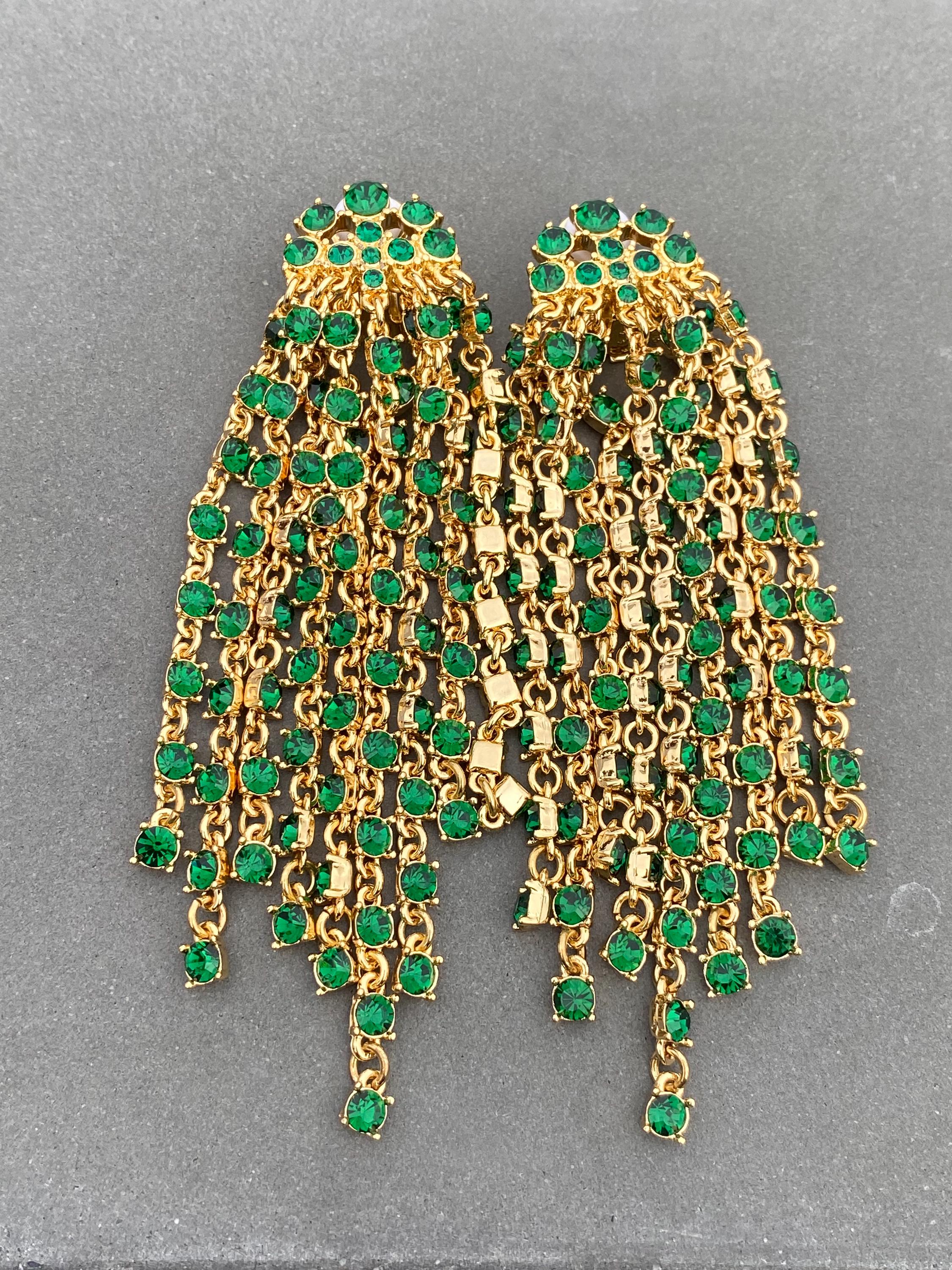Oscar De La Renta Gold Plated Green Crystals Dangle Drop Tassels clip on earrings birthday gift party event for her mother sister daughter