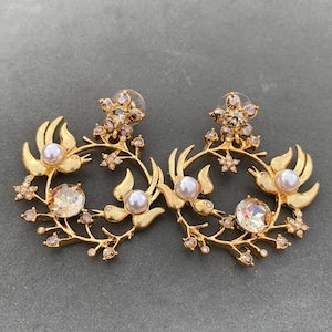 Boucles d'oreilles pendantes en plaqué or Oscar De La Renta, cristaux imitation perle, cadeau de luxe pour sa mère, sa fille, sa soeur, son amie, anniversaire de mariage
