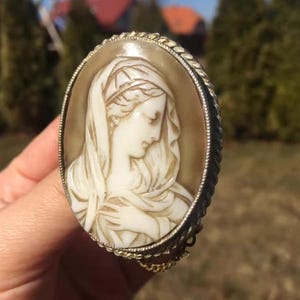 VINTAGE VTG Cordia Signed Glass CAMEO 800 Silver Brooch Chain Collectable Gift For her mother wife birthday wedding anniversary