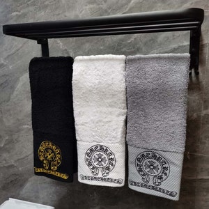 Gucci Bathroom Set Hypebeast Bath Mat Home Decor Luxury Fashion Brand, by  SuperHyp Store, Jul, 2023