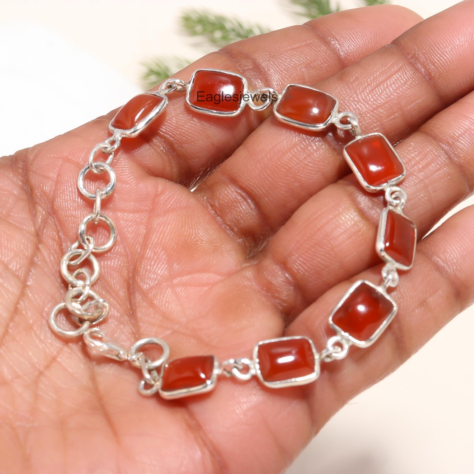エレガントなカーネリアンブレスレット エレガントなカーネリアンブレスレット：925スターリングシルバーの