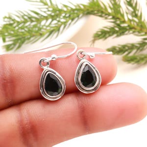 Brincos de ônix preto, brincos de prata esterlina 925, brincos de pedras preciosas pretas, brincos feitos à mão, joias cabochão, presente de aniversário para esposa