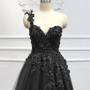 One Shoulder Wedding Dress,Black Gothic Beaded Sparkly 3D Rose Flower Lace Embroidered Tulle Satin Wedding Dress With Floral Strap&High Slit