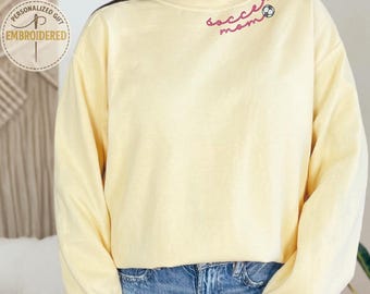 Sudadera bordada para mamá futbolera, suéter de mamá futbolera, regalo para amantes del deporte, sudadera de cuello redondo para mamá futbolera, F006