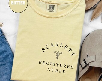 Camiseta personalizada de enfermera titulada, camiseta de enfermera personalizada, regalo de graduación de enfermera, camiseta de la Semana de la Enfermería, camiseta de enfermería, camiseta de enfermera titulada, E336