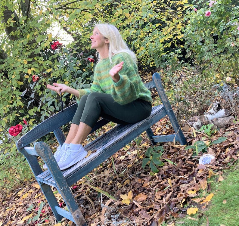 Stickinstruktioner: Stor mohairtröja "VERTINA" | rödmelerad | för nybörjare | med video | Tyska bild 10