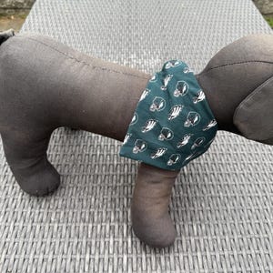 Philadelphia Eagles cotton fabric Dog/Pet Bandana/Scarf/Neckwear, slip over the collar (benefits non-profit dog rescue)