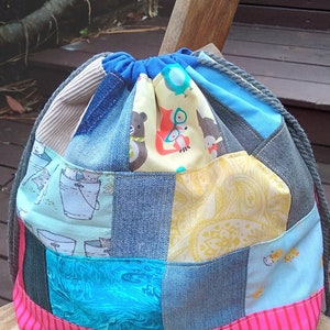 Bolsa pequeña con cordón