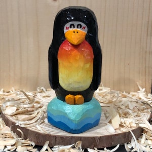 Wooden figurines Wood Carving - Hand Carved Figurine Wooden Penguin/ Handmade gift / Home decoration / Art toy / birthday gift