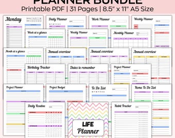 Puede incluir: Un paquete de planificadores de productividad imprimibles con 31 páginas. Las páginas están codificadas por colores y presentan una variedad de diseños, incluidos planificadores diarios, semanales, mensuales y anuales. También hay páginas para realizar un seguimiento de los cumpleaños, las fechas que hay que recordar, los proyectos, los presupuestos, las listas de tareas y los hábitos. El paquete incluye una página de portada con el texto "Productivity Planner Bundle" y "Life Planner" en un patrón de chevron colorido.