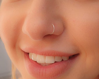 Silver Nose Ring - 24 gauge 7mm aderente naso cerchio naso sottile Piercings hoops - anelli piercing naso