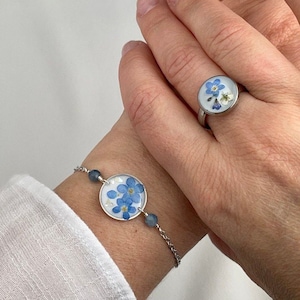 Forget me not bracelet Aesthetic bracelet Real flower bracelet Resin flower bracelet Dainty bracelet set