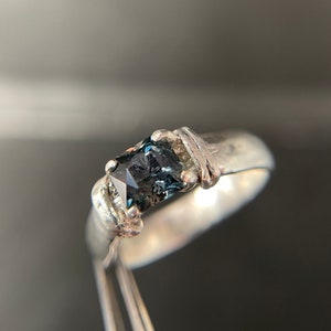 Parti Sapphire, 1.38 Ct Natural & Untreated, Custom Unisex Ring in US Size 9.75 in Argentium® Silver