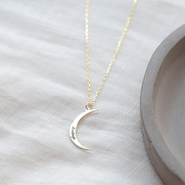 Crescent Moon Necklace, Customized Moon Name Necklace, Personalized Gifts, Dainty Name Necklace, Gift for Mom, Summer Jewelry Gift for Her