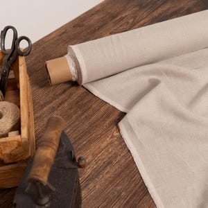 Naturligt ofärgat linnetyg per meter, Medeltjockt 100 % europeiskt linne, Förtvättat, mjukgjort