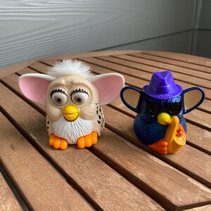 Furby lot, plastic