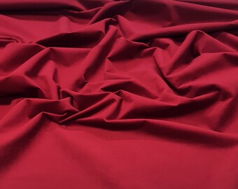Velours rouge foncé