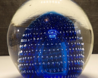 Art glass paperweight by Pilgrim