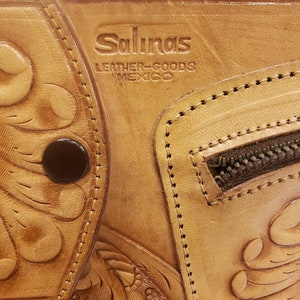 Vintage 1960s hand tooled leather shoulder bag. Made by Salinas in Mexico. image 10